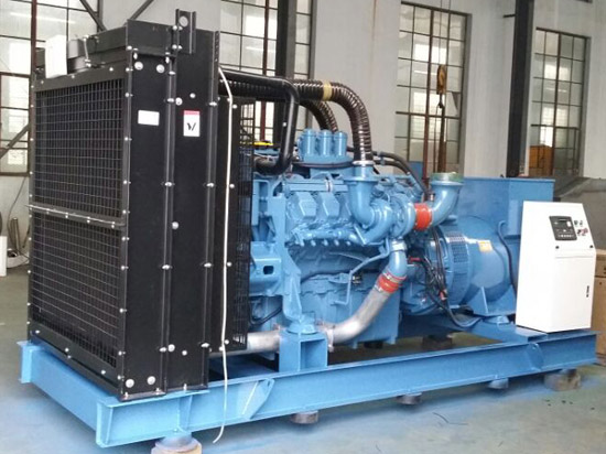 520KW奔驰发电机组 520KW奔驰发电机组